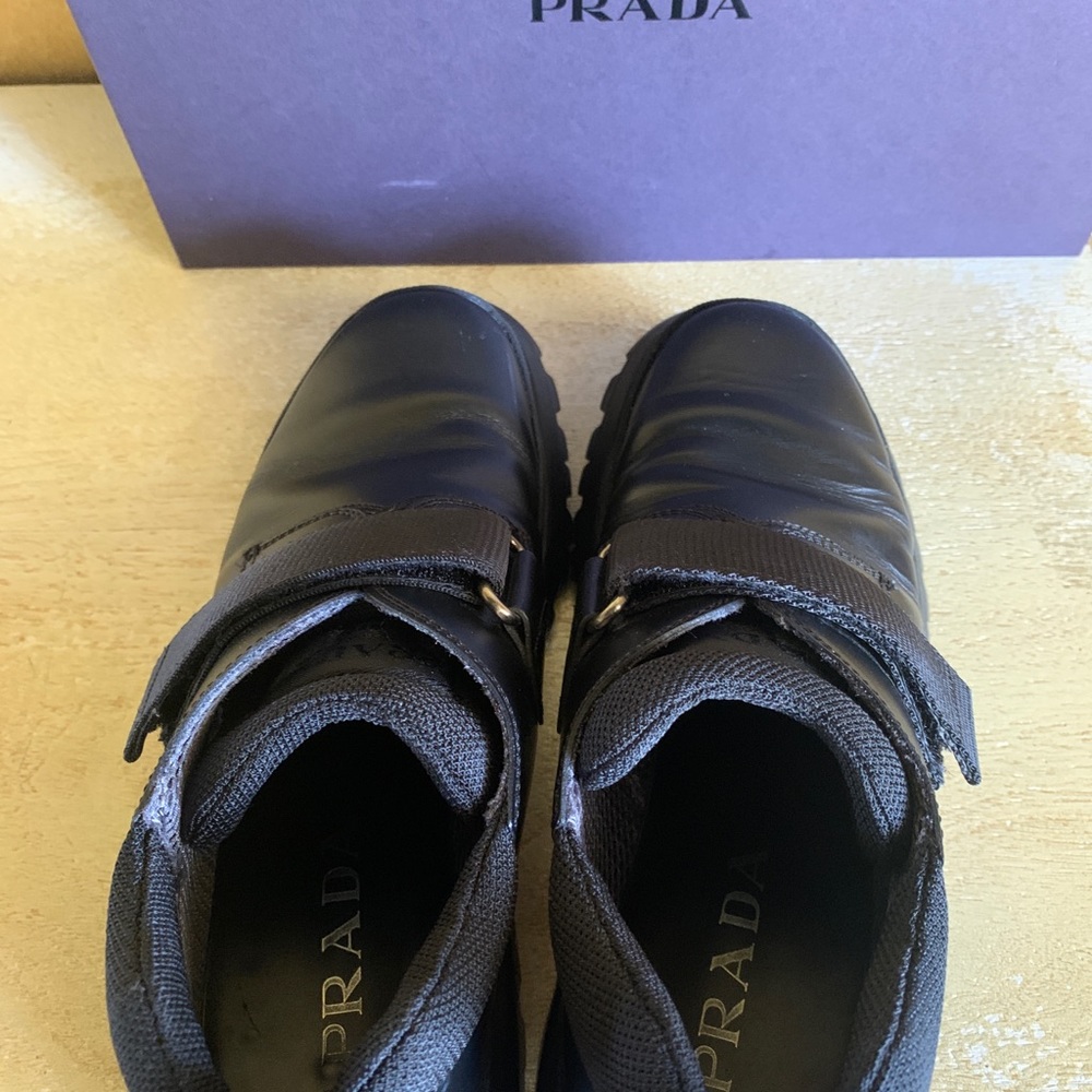 Prada Women Chunky Leather Sneaker (New $400!!!) - Picture 3 of 7